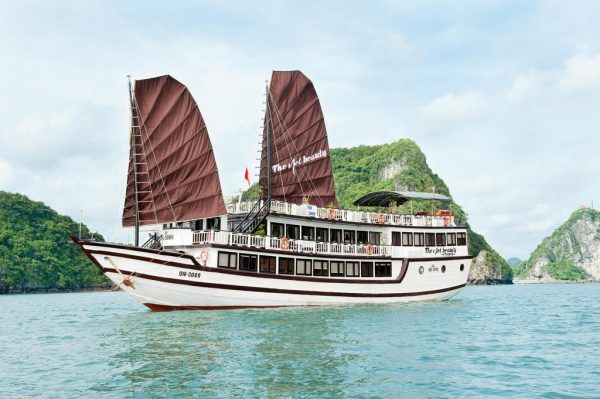 Tour Ha Long Ngu Tau The Viet Beauty Cruise